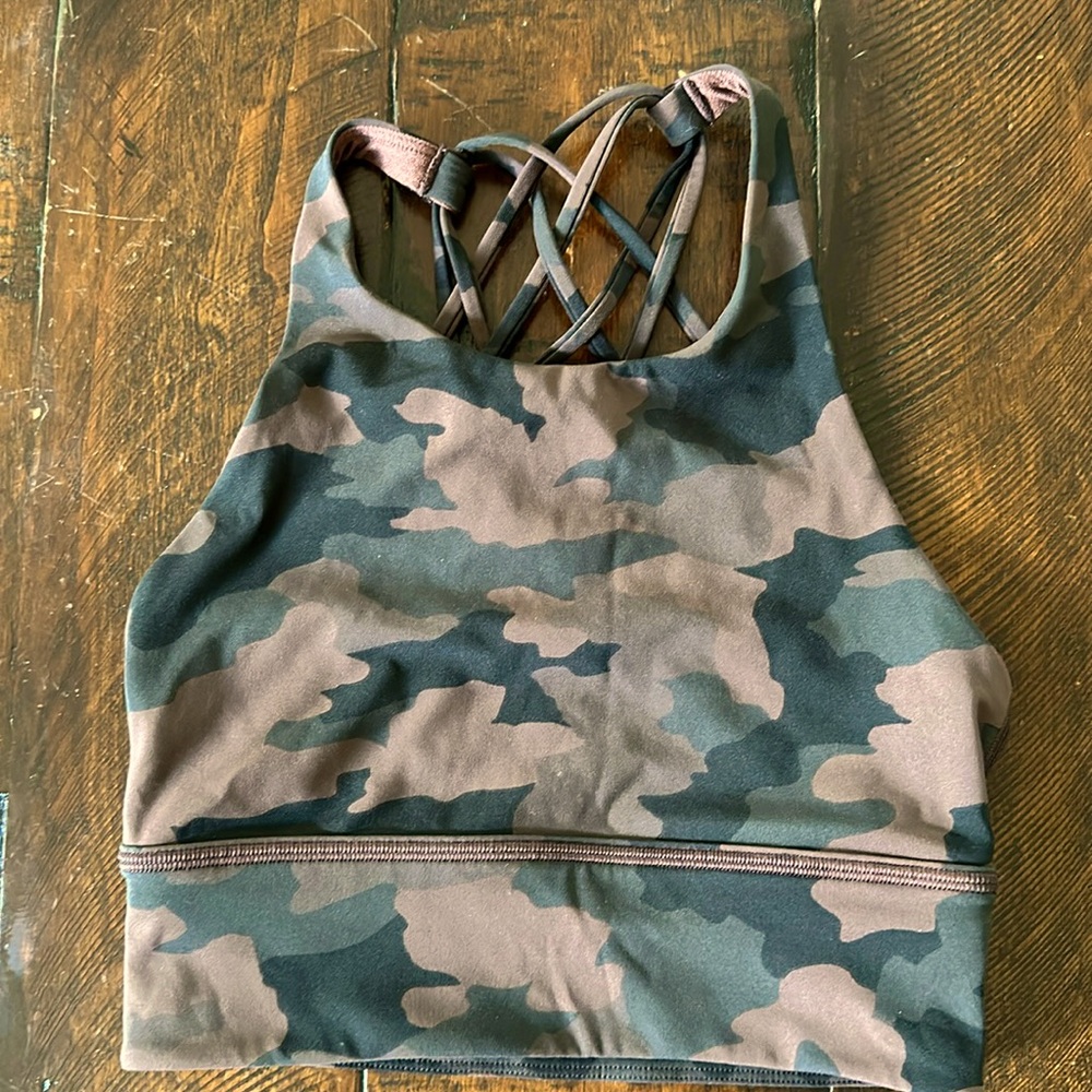 Lululemon Free to Be Bra *Wild High Neck longline